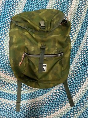 Unbranded Olive Green Camo Men's Backpack with Front Zip Pocket